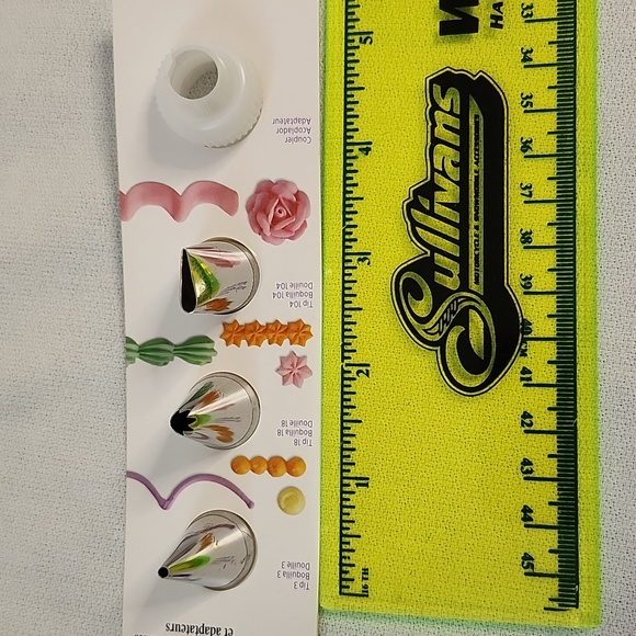 KitchenAid  Cookie press with Cupcake And Tip decorating kits - Picture 15 of 16